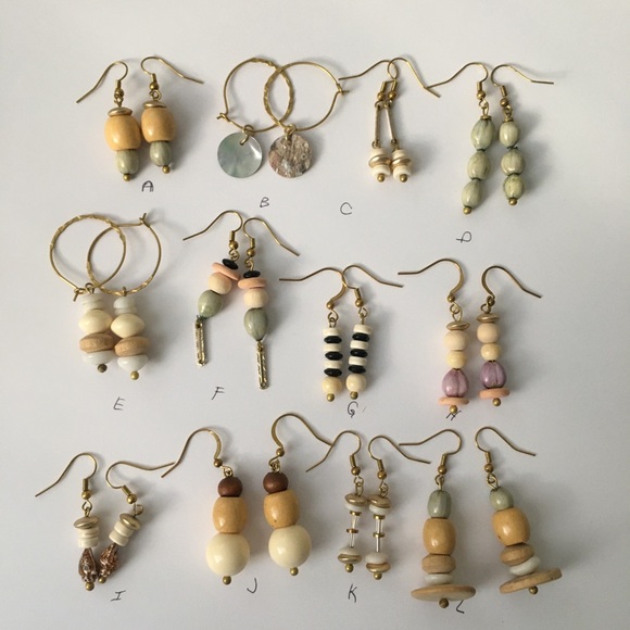 ASSORTED EARRINGS A - L - Picture 3 of 9